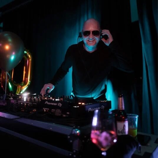 Martinbepunkt – DJ im Line-up von Sand & Sound